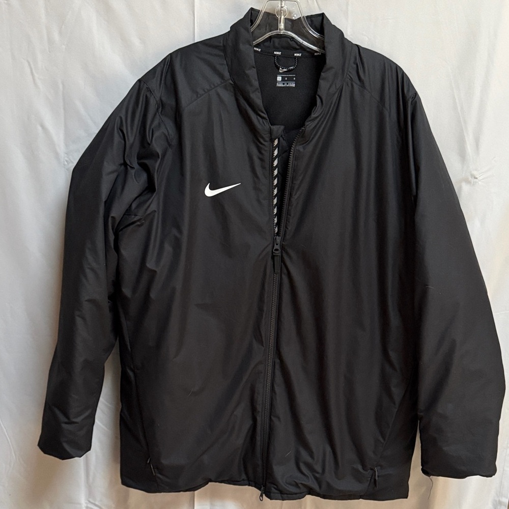Nike Black Full-Zip Jacket
Size L
Black